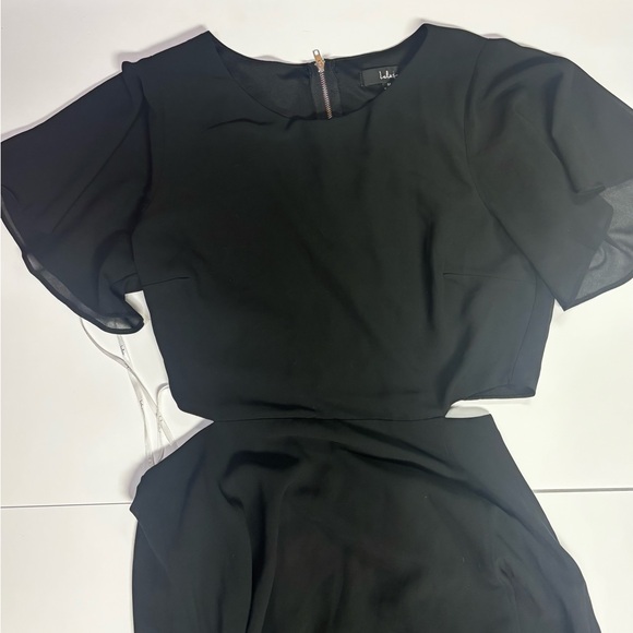 291. Lulu's Black Cutout Maxi Dress Flutter Sleeve - Picture 4 of 6